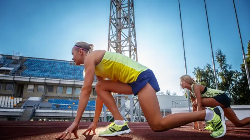 Apă de Cocos pentru Hidratare și Sport: Ghid Complet pentru Sportivi